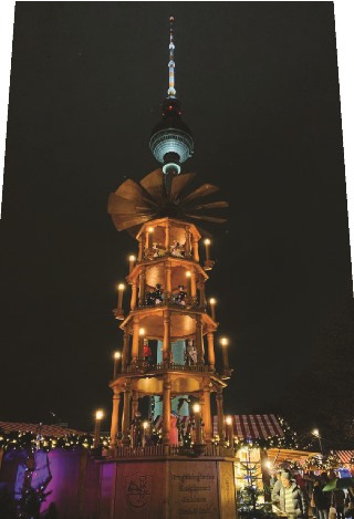 Travel (Berlin) (01_20) p3top_crop320.jpg